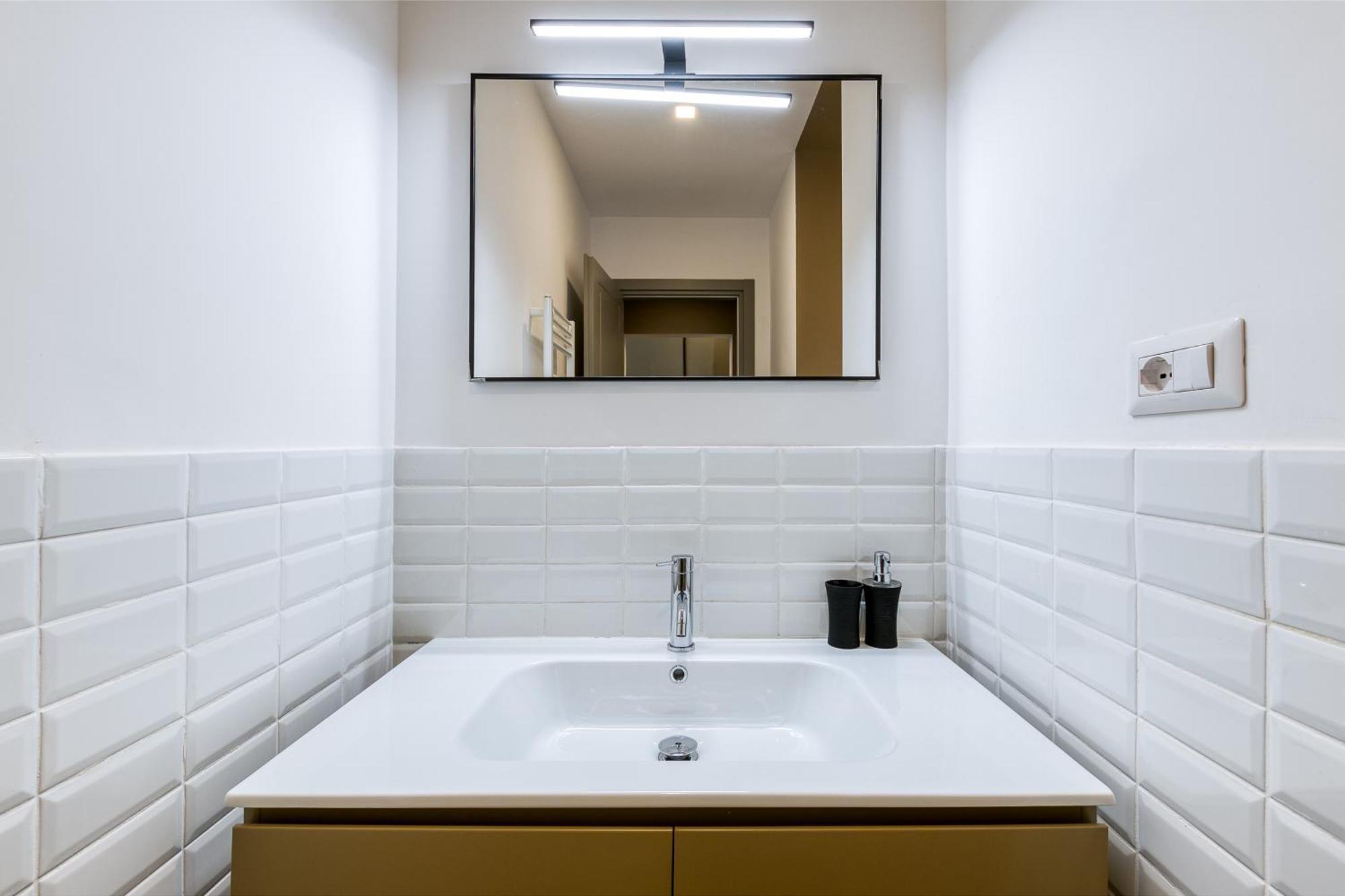 Clausim Domus: New Brightful Flat Next To The Vatican Roma