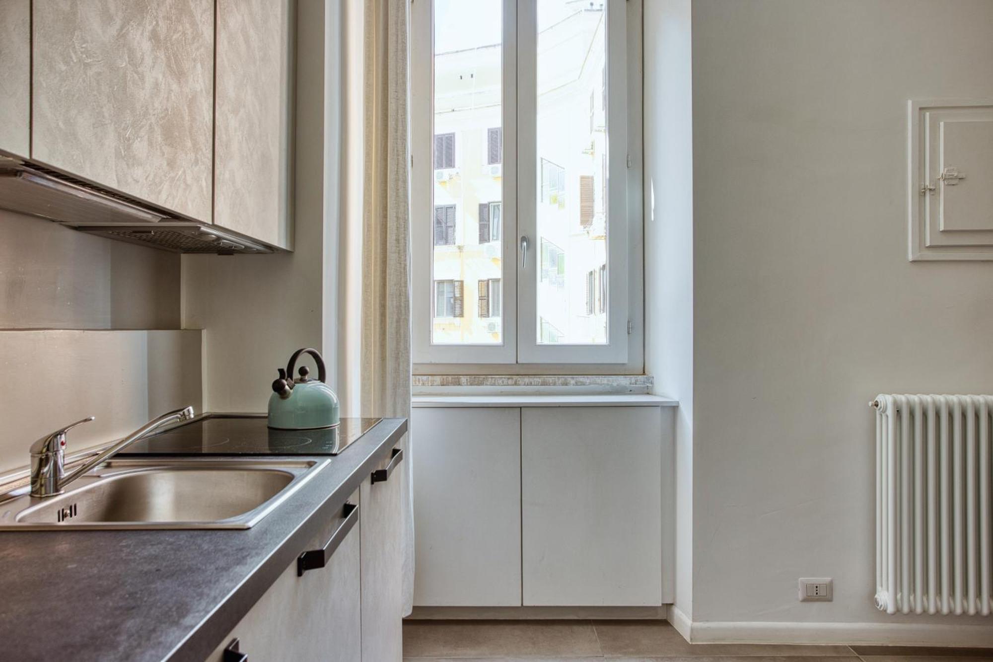 Clausim Domus: New Brightful Flat Next To The Vatican Roma